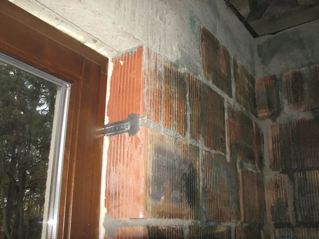 Kotwy JBD - jak uniknąć błędów przy montażu okien w budownictwie