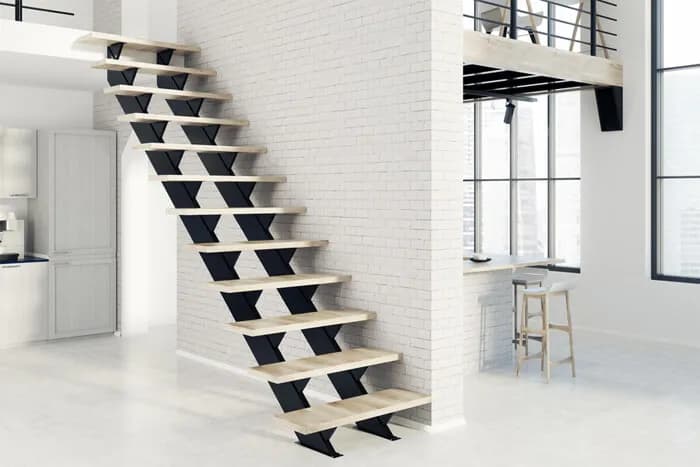 Jak zrobić konstrukcję metalową pod schody - uniknij kosztownych błędów