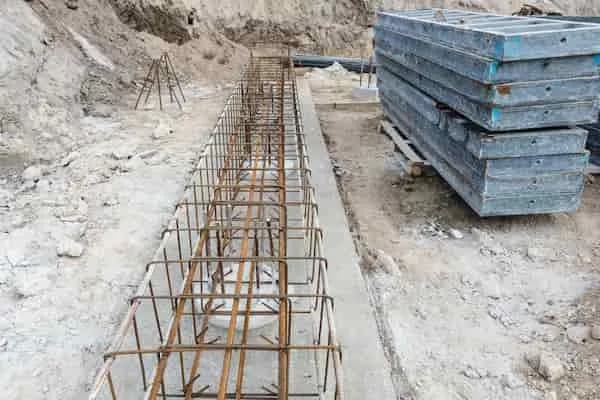 Jak zrobić zbrojenie fundamentów, aby uniknąć katastrof budowlanych