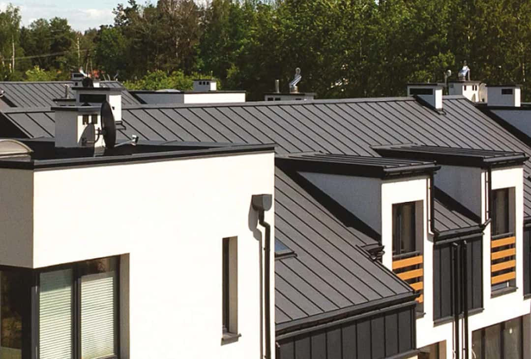 Blacha na rąbek czy dachówka - co wybrać, aby uniknąć kosztów?