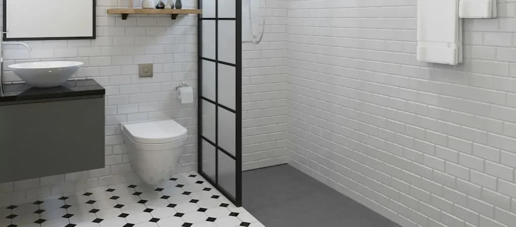 Jaką fugę wybrać do białych płytek, aby uniknąć brudów?