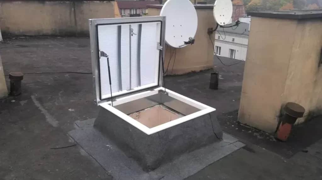 Właz na dach: Jak wybrać najlepszy model i uniknąć problemów?