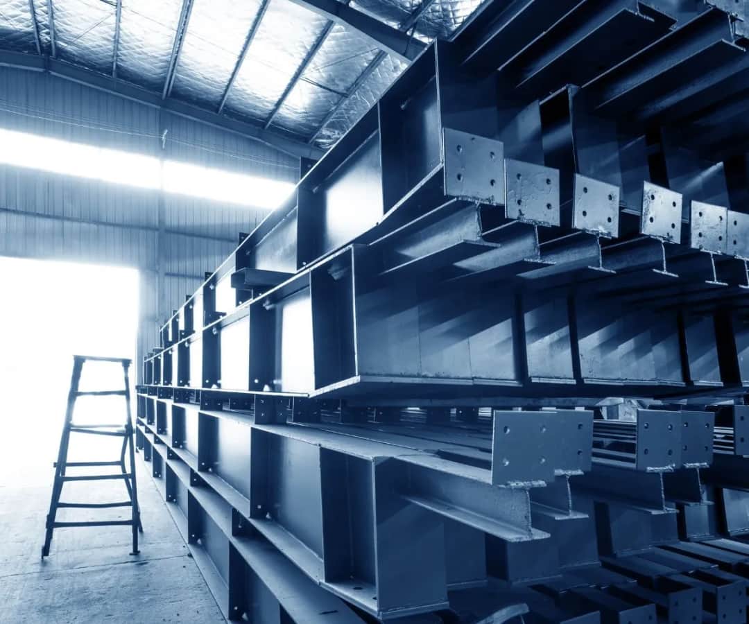 Ile zarabia monter konstrukcji stalowych? Zaskakujące wyniki i fakty