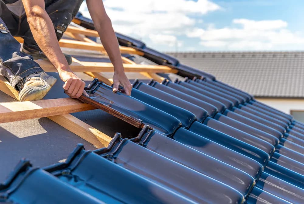 Ile sztuk dachówki na m2? Sprawdź, by uniknąć zbędnych kosztów