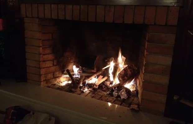 Jak zbudować kominek z cegły - uniknij najczęstszych błędów