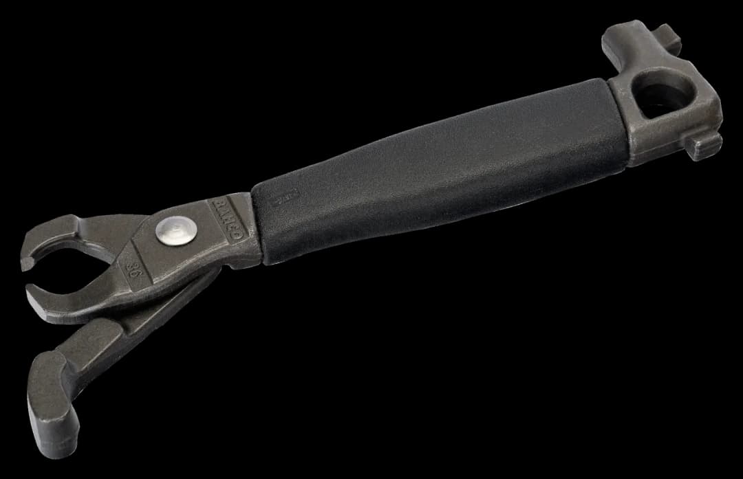 Jak wyciągnąć gwoździe bez uszkodzeń – skuteczne metody i narzędzia