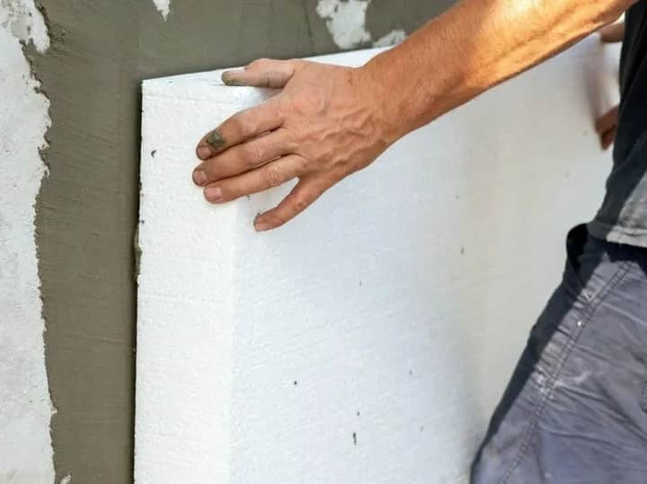 Jaka pianka do styropianu? Poznaj najlepsze opcje i zastosowania