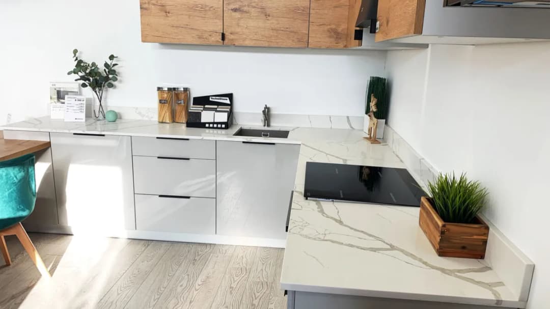 Spiek kwarcowy a konglomerat - co wybrać, aby uniknąć kosztów?